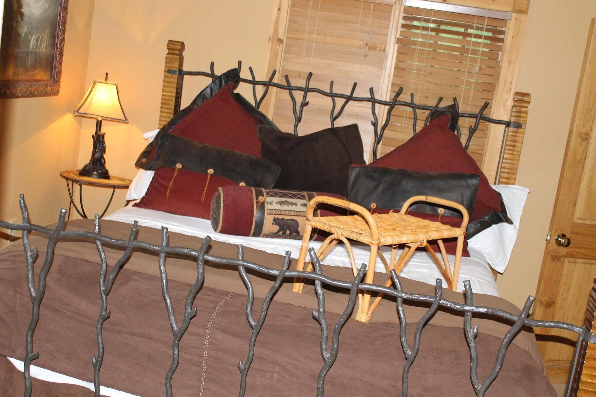 Reeds Spring Bear Creek Lodge Cabin Resort מראה חיצוני תמונה
