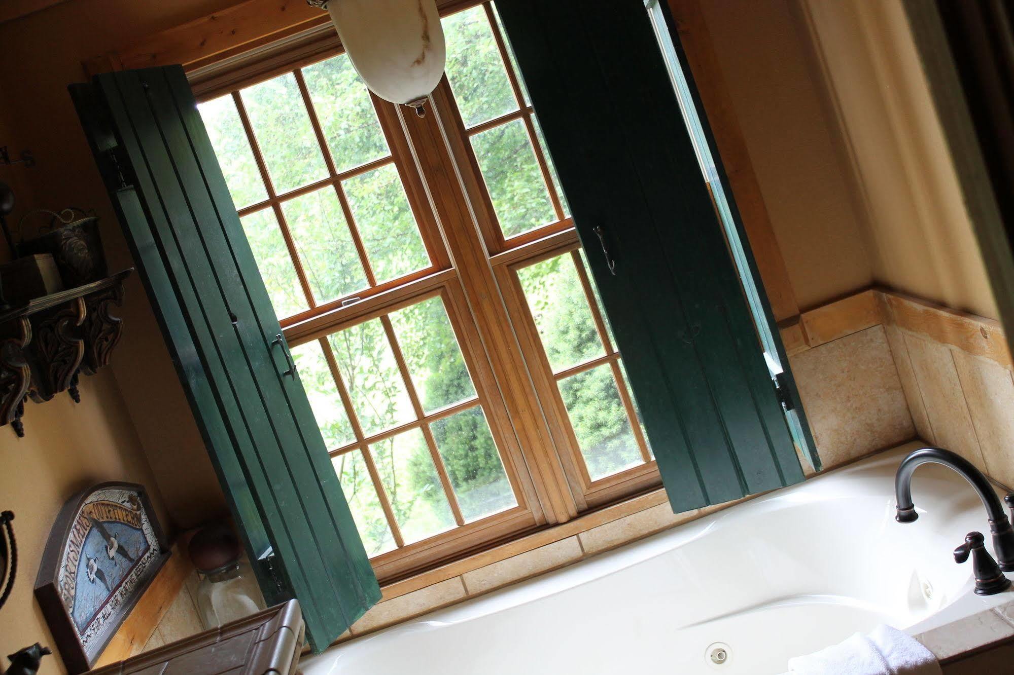 Reeds Spring Bear Creek Lodge Cabin Resort מראה חיצוני תמונה