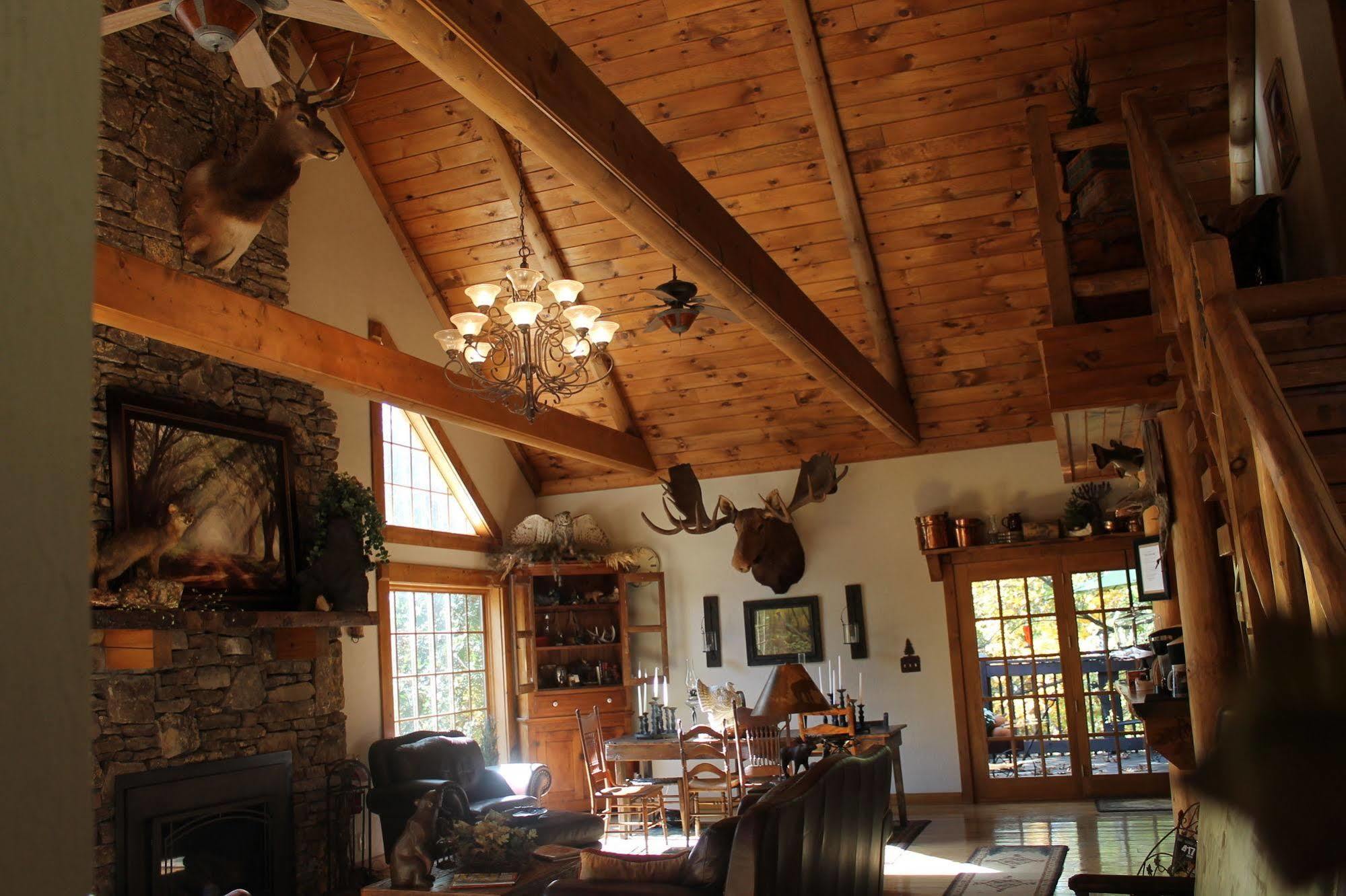 Reeds Spring Bear Creek Lodge Cabin Resort מראה חיצוני תמונה